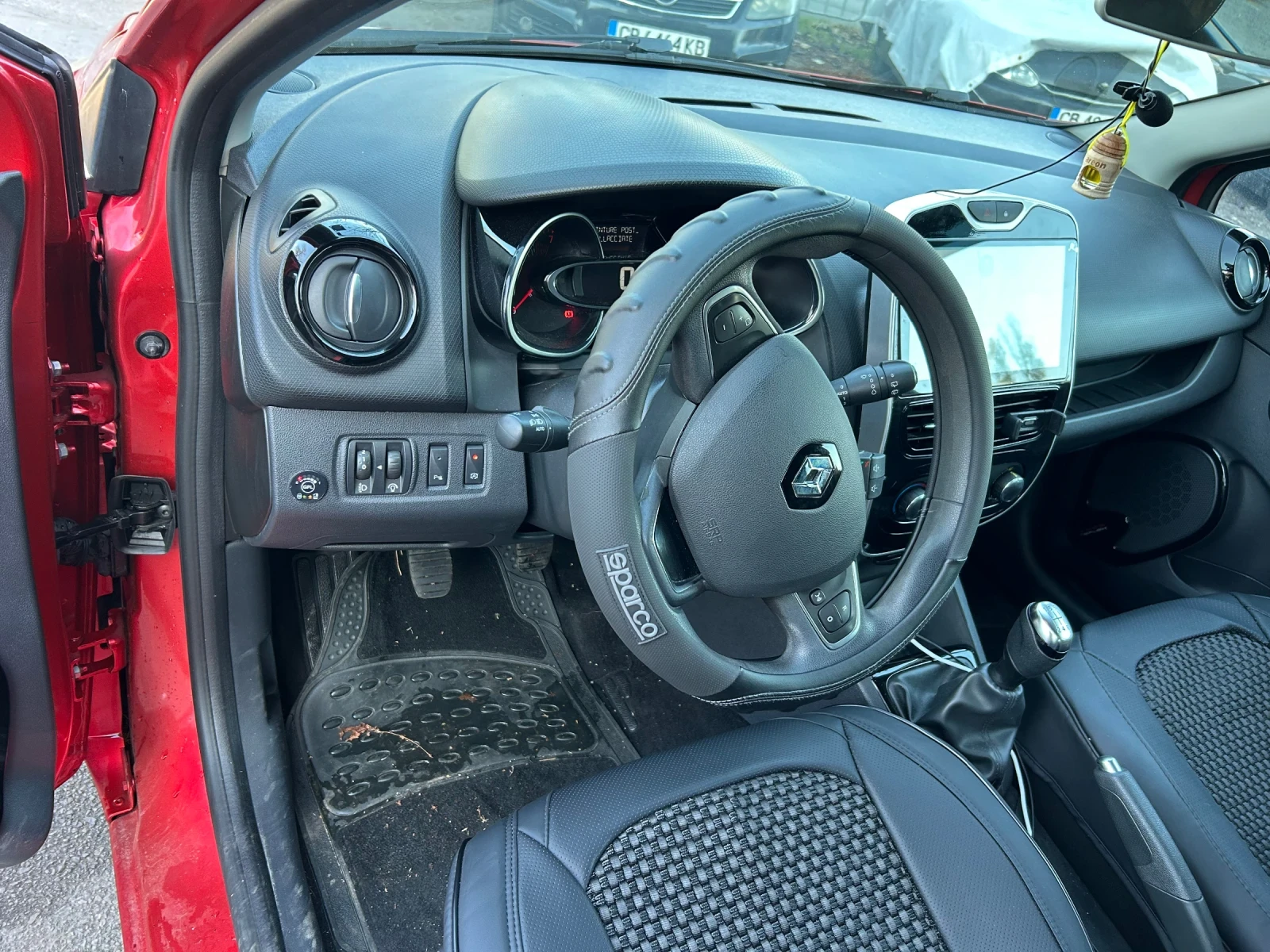 Renault Clio 900, снимка 8 - Автомобили и джипове - 53792241