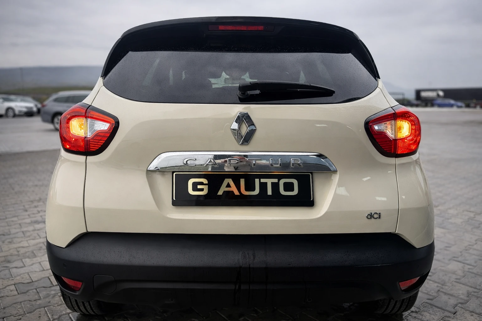 Renault Captur 1.5dci АВТОМАТ !!Собствен лизинг !!!, снимка 6 - Автомобили и джипове - 54222146