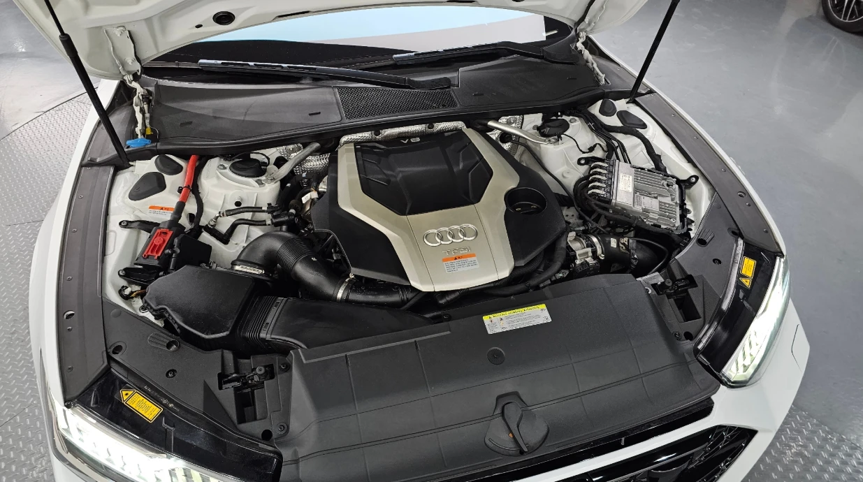 Audi A7 RS7 ПАКЕТ/ОБДУХВАНЕ/360 КАМЕРИ/МАСАЖ/BANG & OLUFSE, снимка 6 - Автомобили и джипове - 54296979