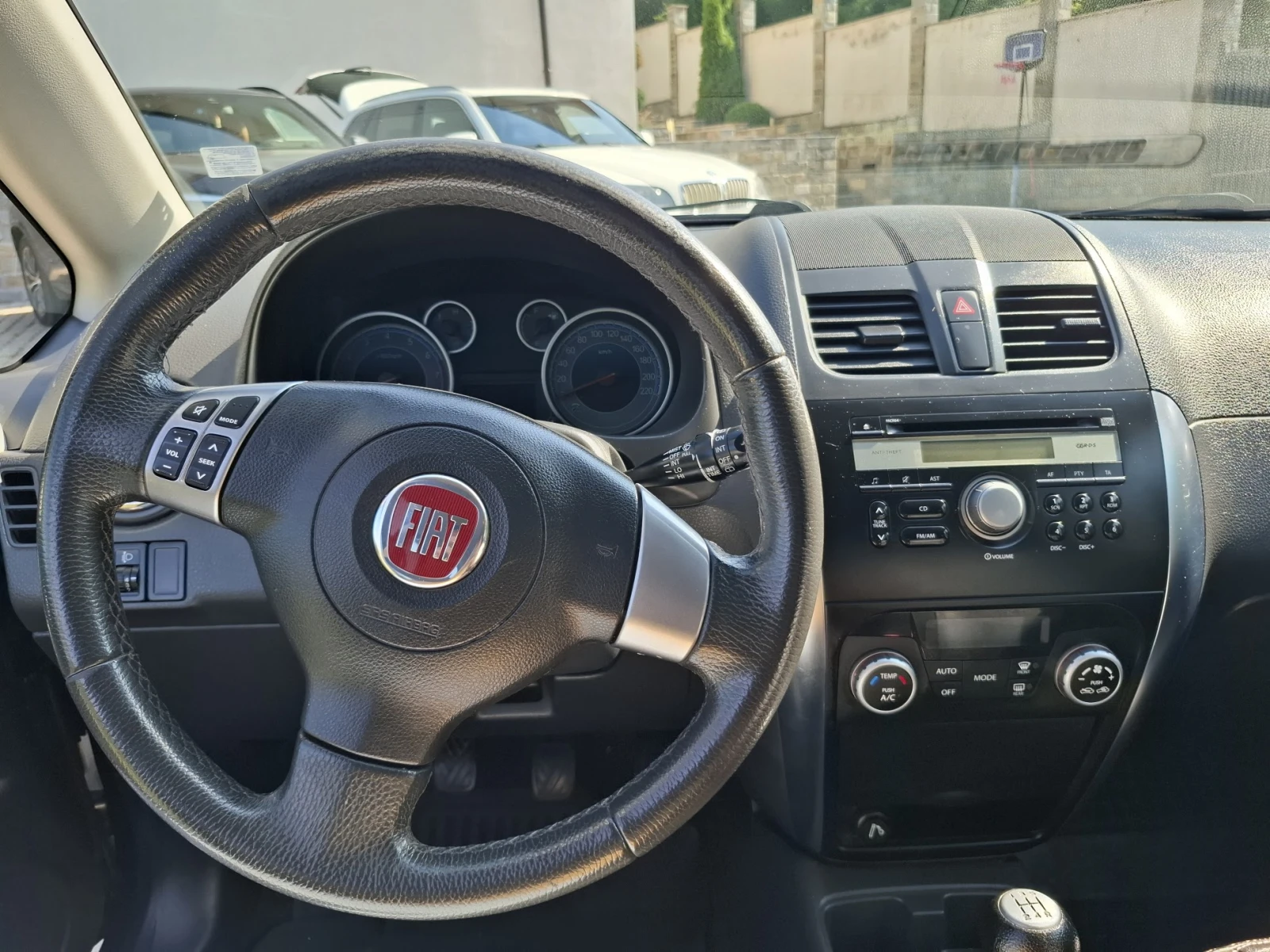 Fiat Sedici 1.6i FACE КОЖА 4x4 120hp, снимка 11 - Автомобили и джипове - 55385529