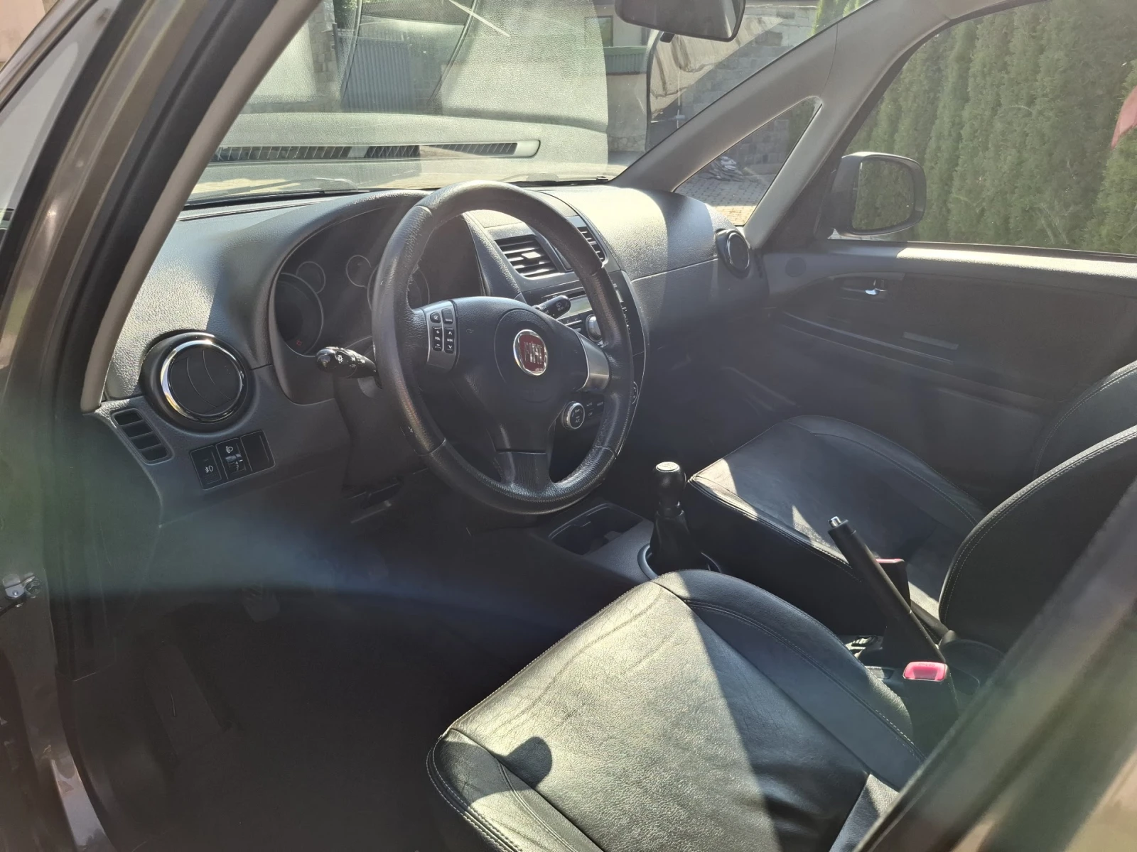 Fiat Sedici 1.6i FACE КОЖА 4x4 120hp, снимка 9 - Автомобили и джипове - 55385529