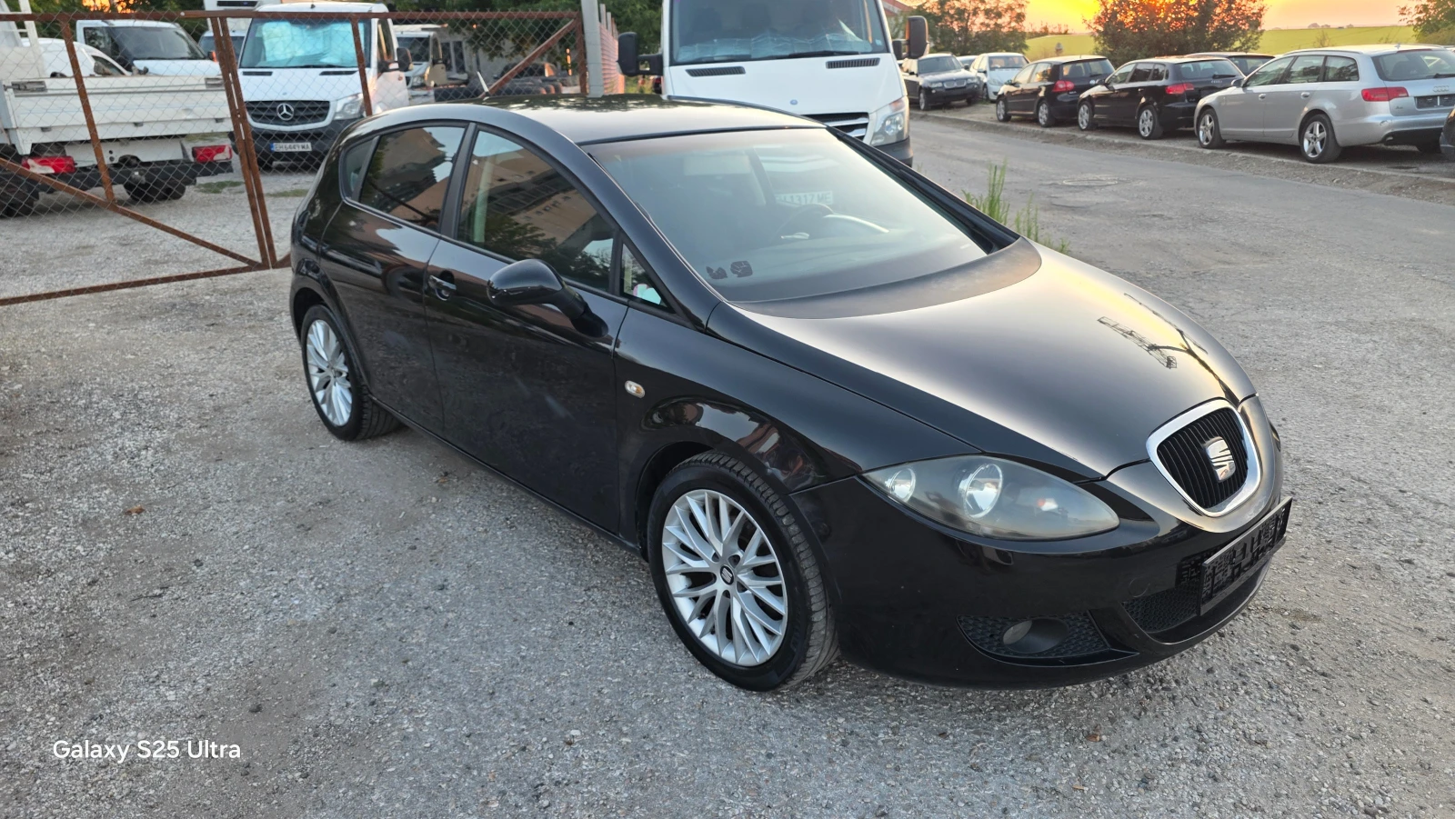 Seat Leon 2.0tdi, снимка 3 - Автомобили и джипове - 55631250