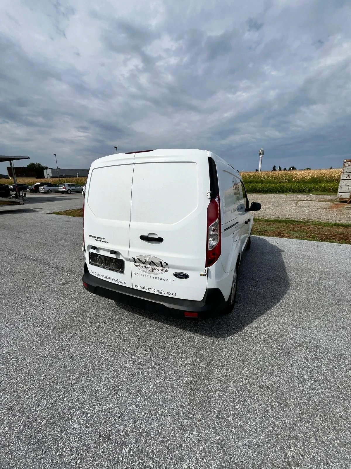 Ford Connect 1.5 dci , 100k.c. klimatronik, 2020г. Евро 6, снимка 4 - Автомобили и джипове - 55655298