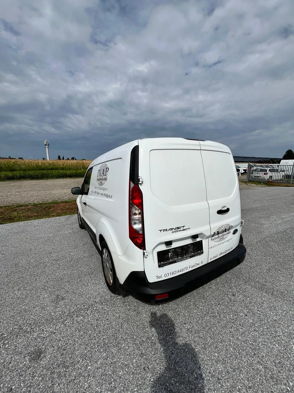 Ford Connect 1.5 dci , 100k.c. klimatronik, 2020г. Евро 6, снимка 3 - Автомобили и джипове - 55655298