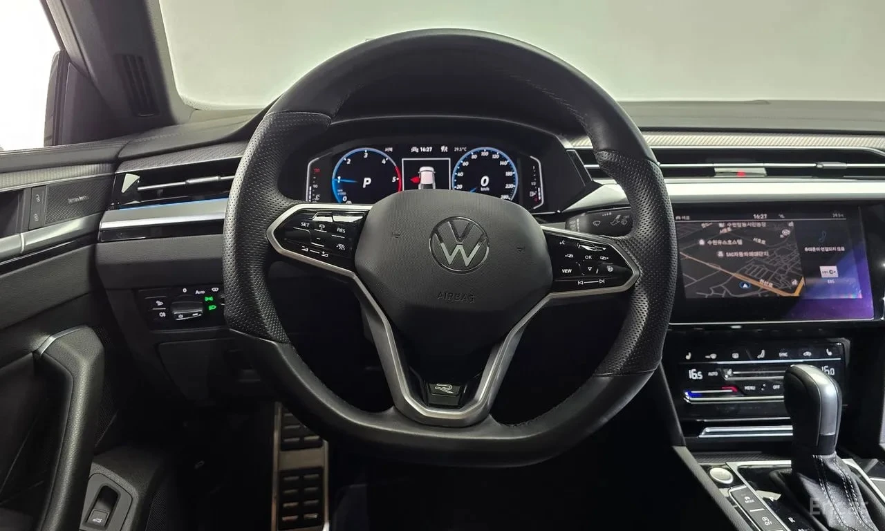 VW Arteon  R LIINE 4Motion / СЕРТИФИКАТ ЗА ОТЛИЧНО КАЧЕСТВО , снимка 13 - Автомобили и джипове - 55923104
