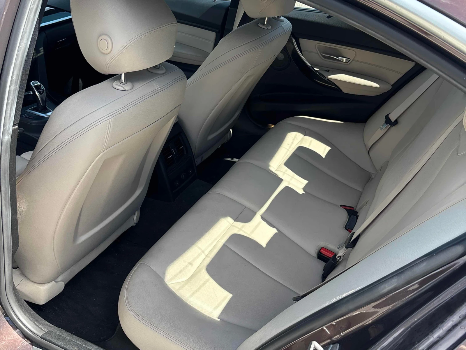 BMW 335 * 335i xDrive * CARFAX * ОПЦИЯ ЗА ФИНАНСИРАНЕ, снимка 12 - Автомобили и джипове - 56025278