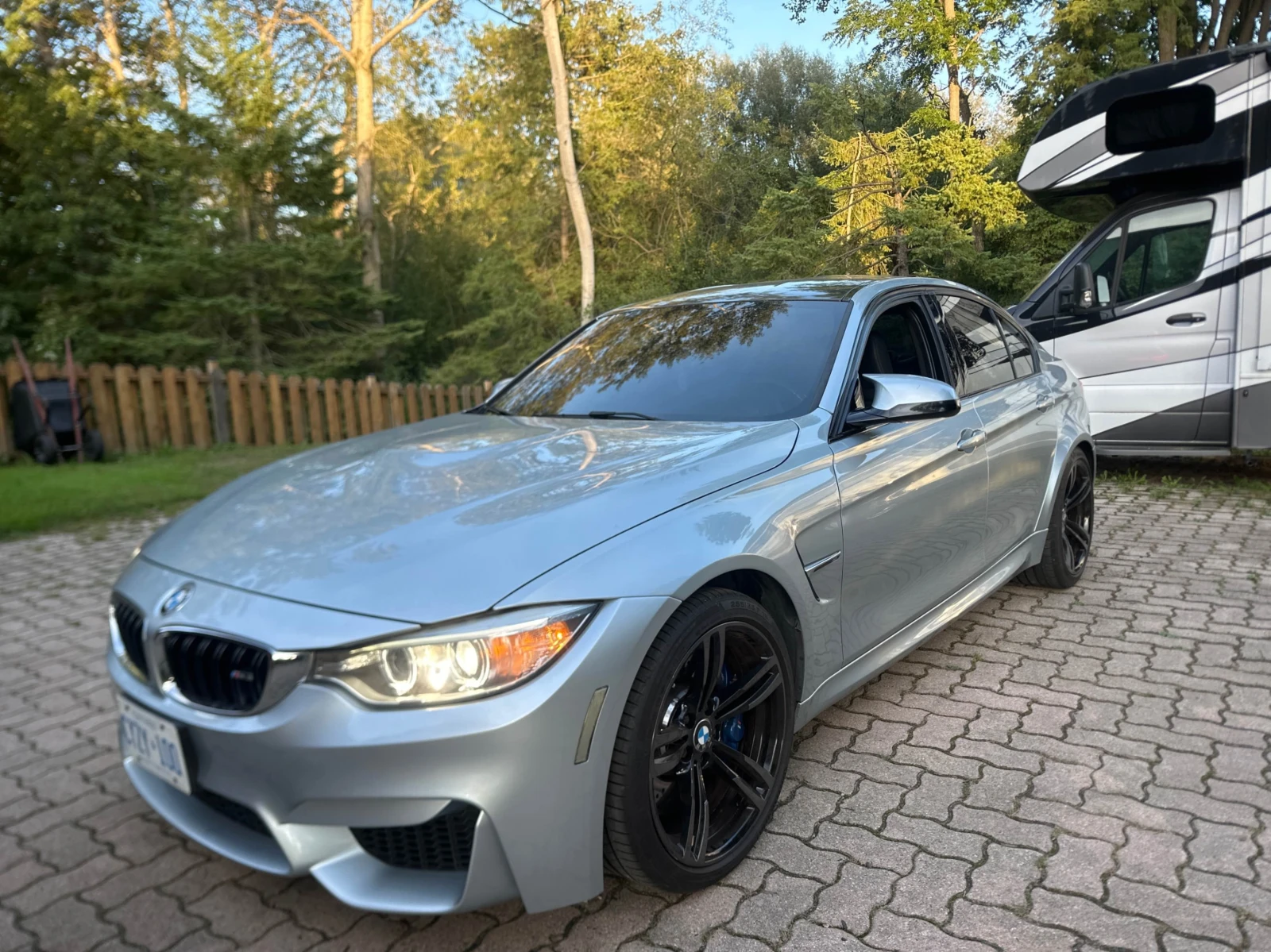 BMW M3 4dr Sdn* CARFAX* АВТОКРЕДИТ БЕЗ ПЪРВОНАЧАЛНА ВНОСК