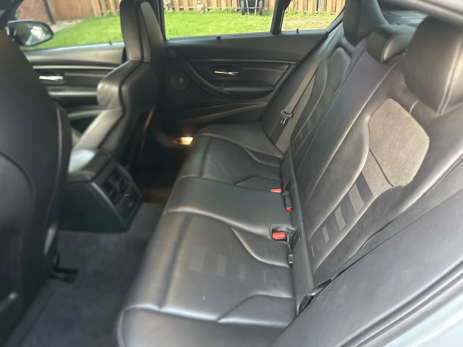 BMW M3 4dr Sdn* CARFAX* АВТОКРЕДИТ БЕЗ ПЪРВОНАЧАЛНА ВНОСК, снимка 12 - Автомобили и джипове - 56136974