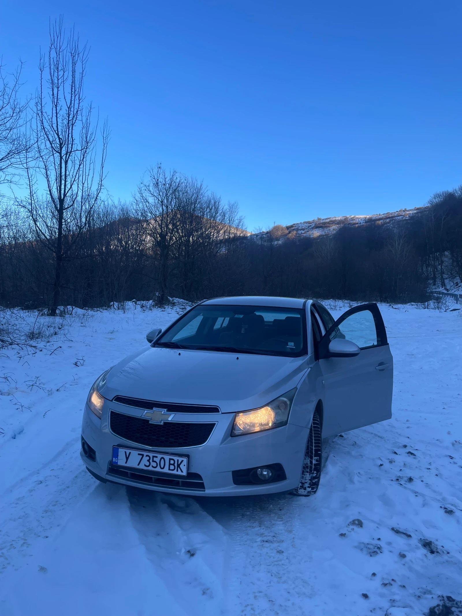 Chevrolet Cruze, снимка 3 - Автомобили и джипове - 56208016