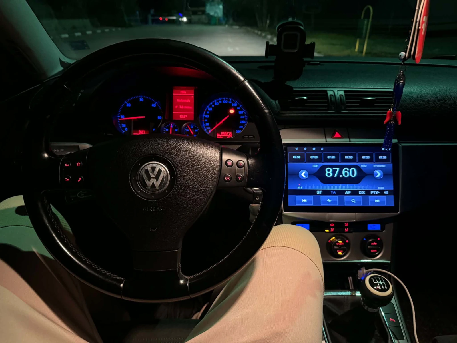 VW Passat, снимка 9 - Автомобили и джипове - 56253451