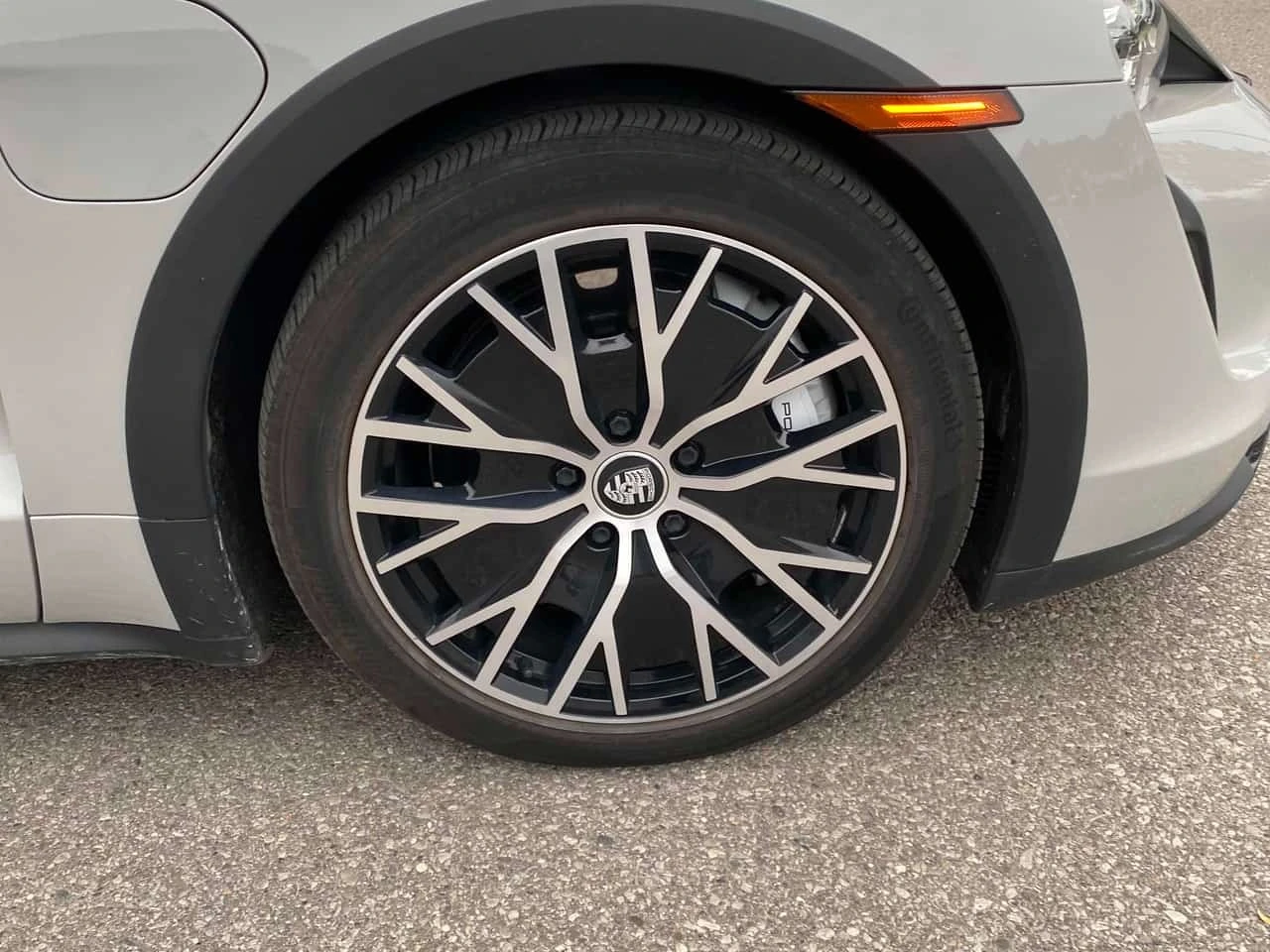 Porsche Taycan 4S | CARFAX | БЕЗ ИНЦИДЕНТИ, снимка 6 - Автомобили и джипове - 56675550