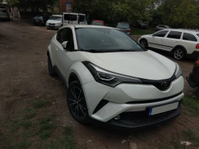 Toyota C-HR 4x4, Автоматик, Кожа, Навигация!, снимка 4
