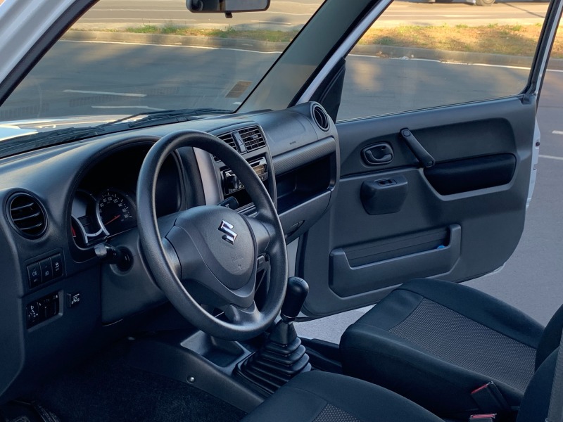 Suzuki Jimny, снимка 9 - Автомобили и джипове - 45779289