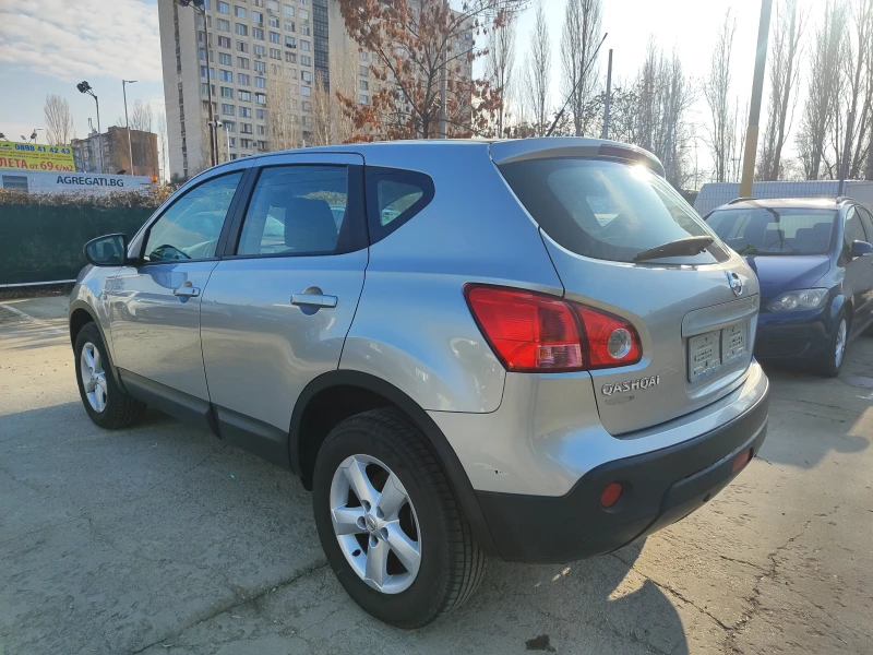 Nissan Qashqai 2.0i 16v, снимка 7 - Автомобили и джипове - 48145768