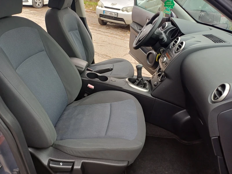 Nissan Qashqai 1.6 i 16v, снимка 14 - Автомобили и джипове - 52654320