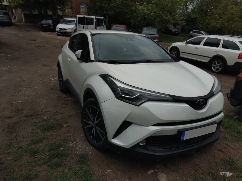 Toyota C-HR 4x4, Автоматик, Кожа, Навигация!, снимка 4 - Автомобили и джипове - 52801556