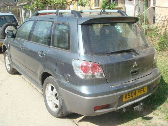 Mitsubishi Outlander 2.4 i, снимка 3 - Автомобили и джипове - 46834231