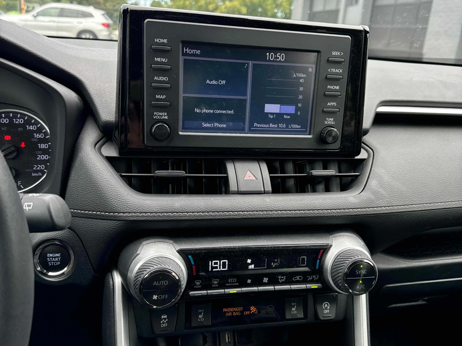Toyota Rav4 XLE CARFAX АВТО КРЕДИТ  - изображение 8