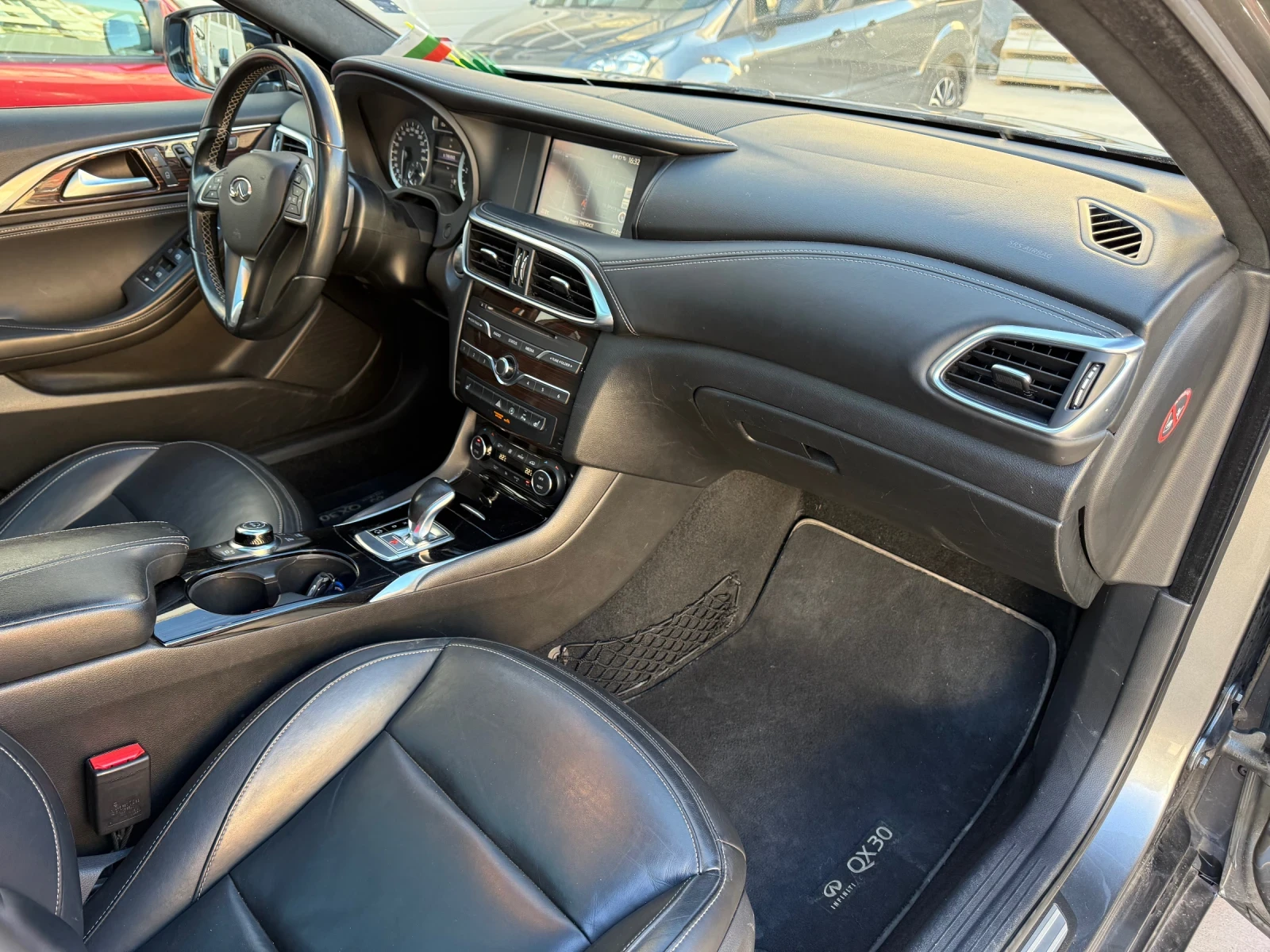Infiniti QX30 2.2 AWD Full екстри - изображение 9