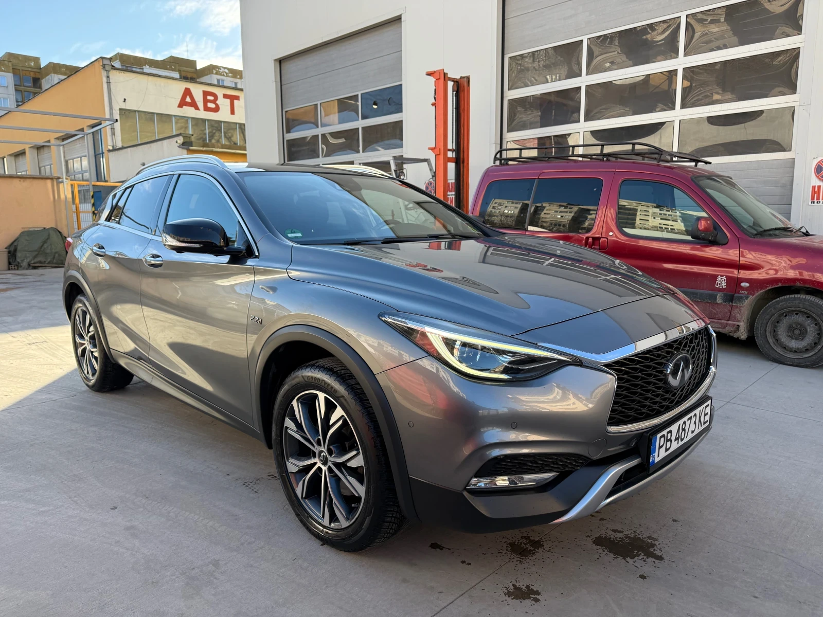 Infiniti QX30 2.2 AWD Full екстри - изображение 2