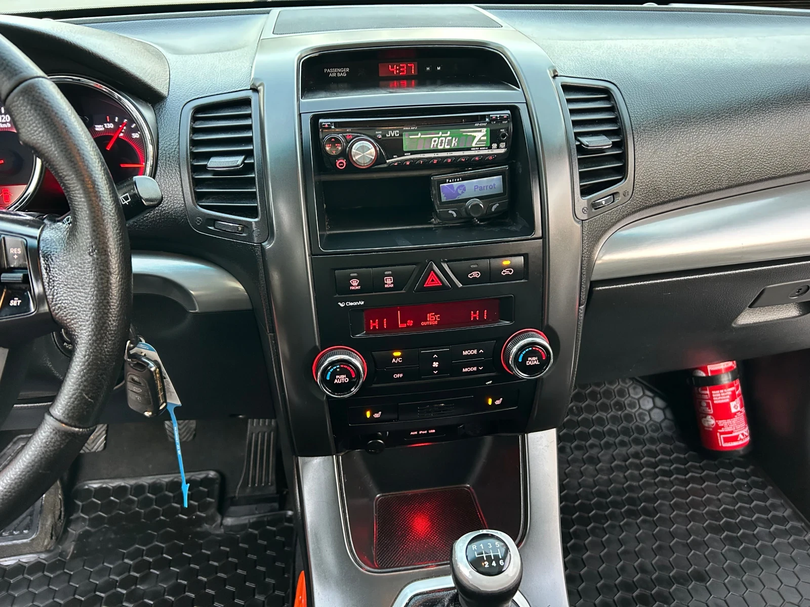 Kia Sorento 2.2CRDi 197k.c. 4WD FULL - изображение 9