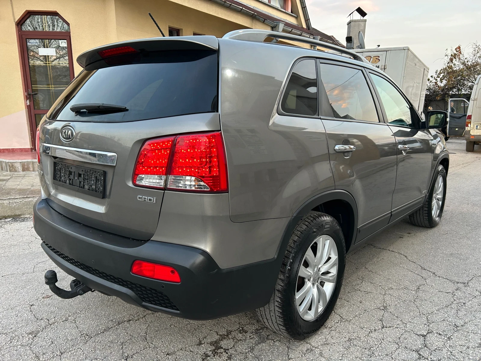 Kia Sorento 2.2CRDi 197k.c. 4WD FULL - изображение 5