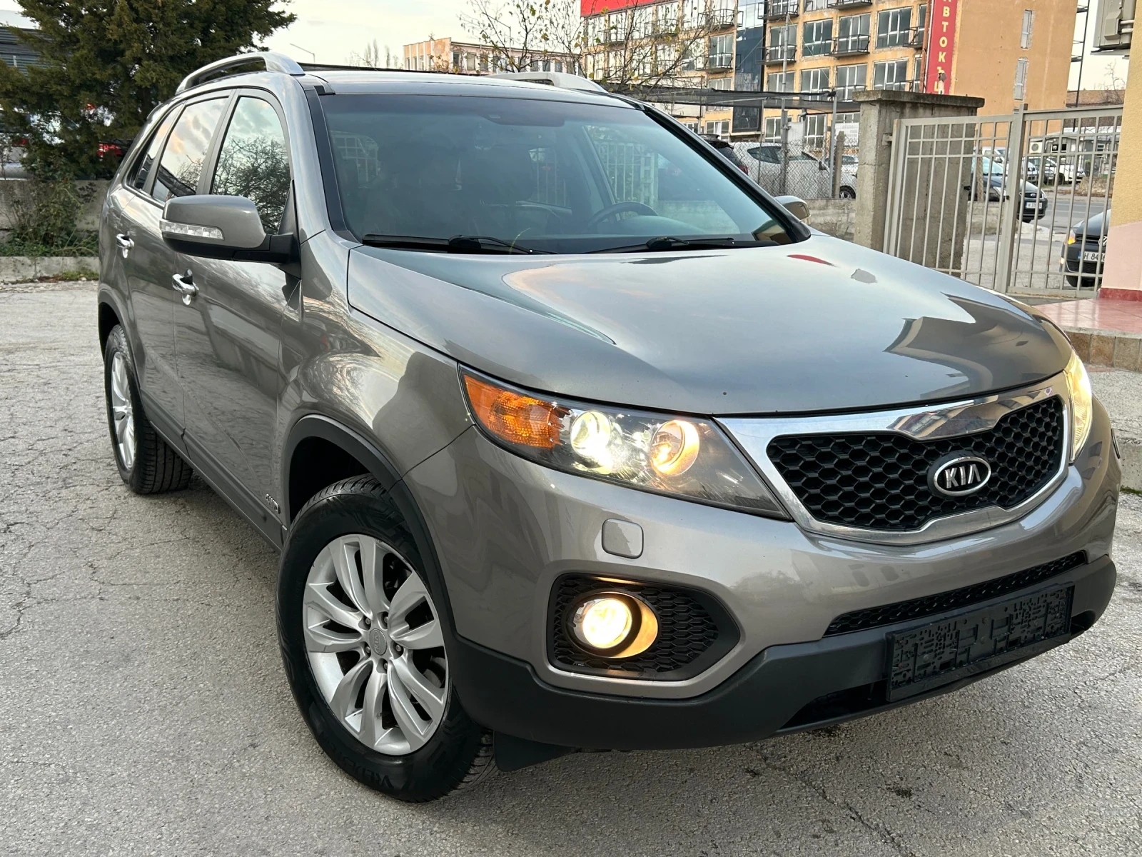 Kia Sorento 2.2CRDi 197k.c. 4WD FULL - изображение 3