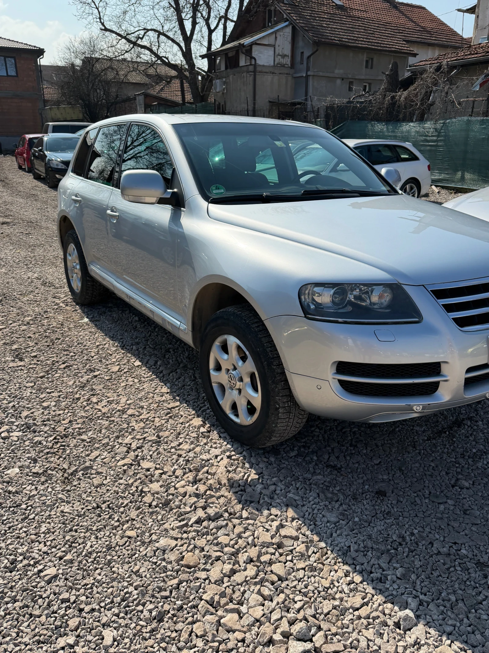 VW Touareg 4.2  V8 бензин, снимка 2 - Автомобили и джипове - 53777207