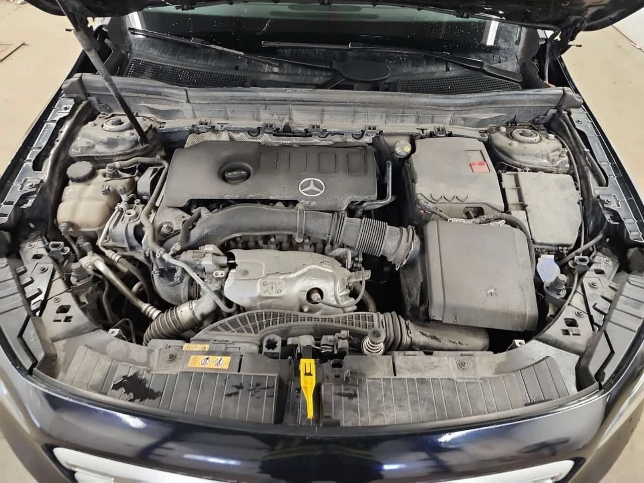 Mercedes-Benz GLB 250  CARFAX, снимка 15 - Автомобили и джипове - 54211995