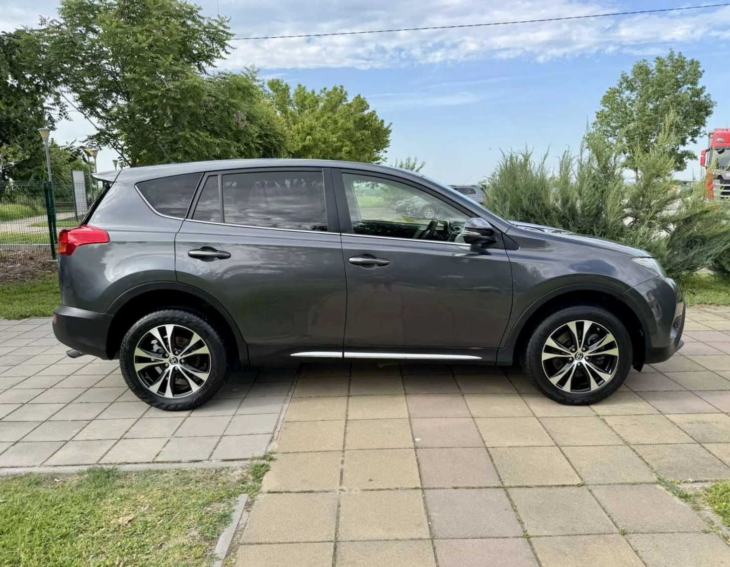 Toyota Rav4, снимка 9 - Автомобили и джипове - 54513605
