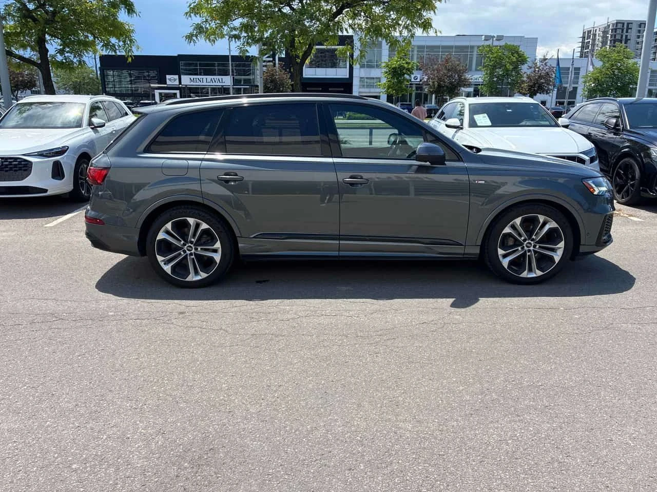 Audi Q7 Technik  CARFAX, снимка 3 - Автомобили и джипове - 54969159
