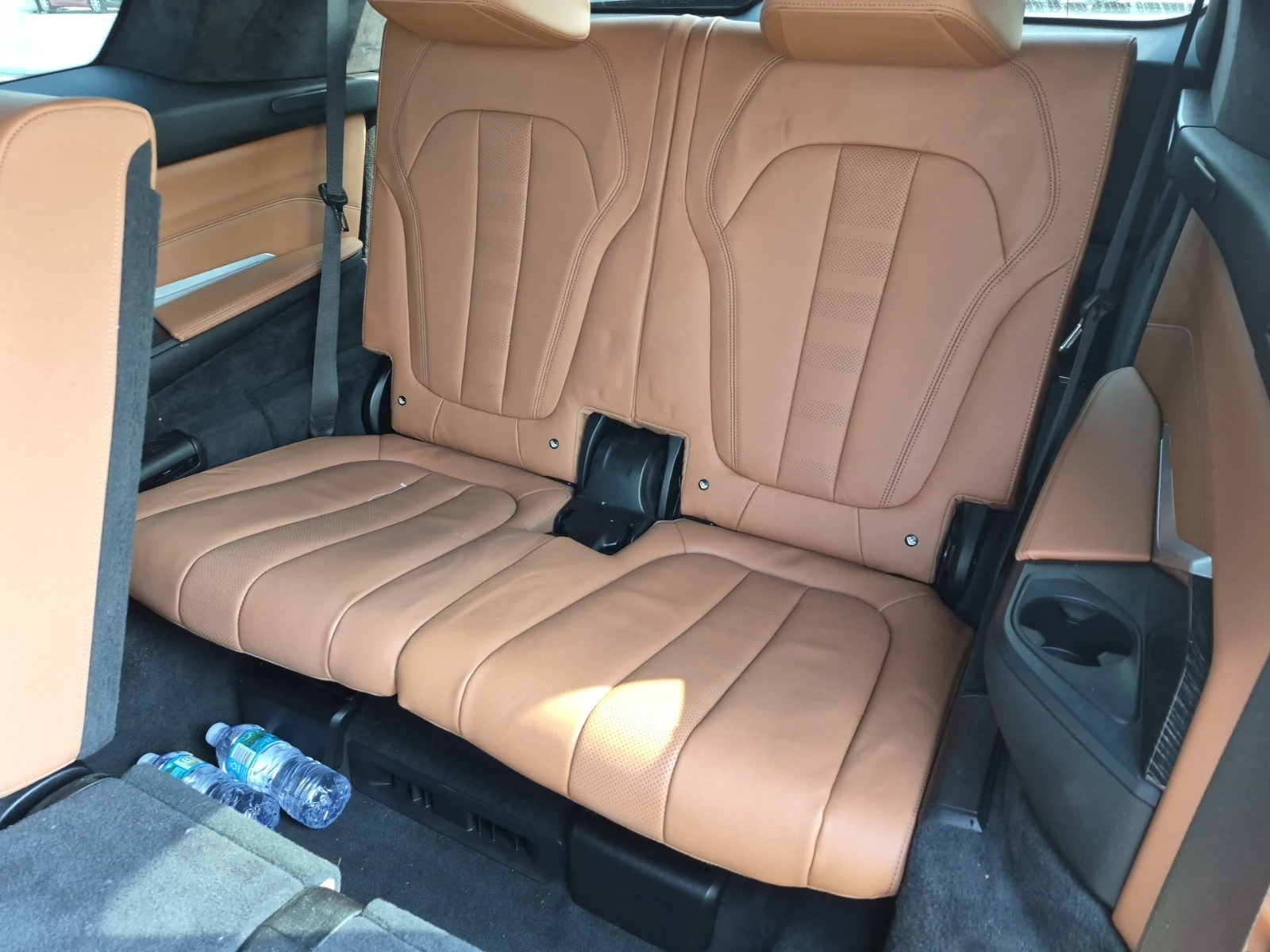 BMW X7 40I * M ПАКЕТ * SWAROVSKI * 360 * 7 МЕСТА * CARFAX, снимка 15 - Автомобили и джипове - 55094962