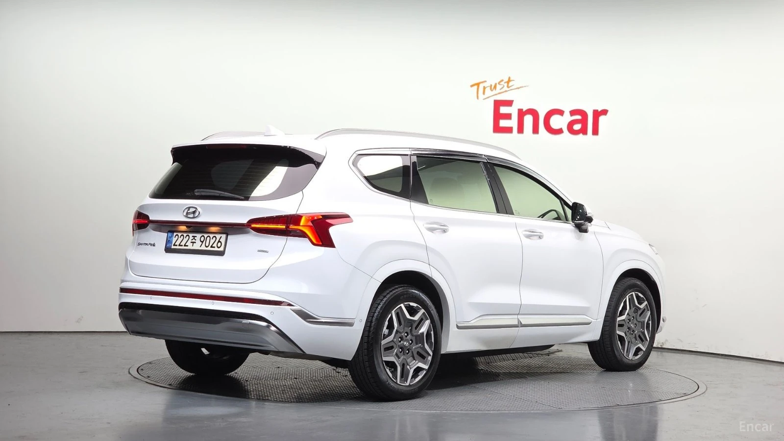 Hyundai Santa fe HYBRID* 4WD* CALLIGRAPHY* 360* HUD* ОБДУХВАНЕ* ПОД, снимка 2 - Автомобили и джипове - 55491720