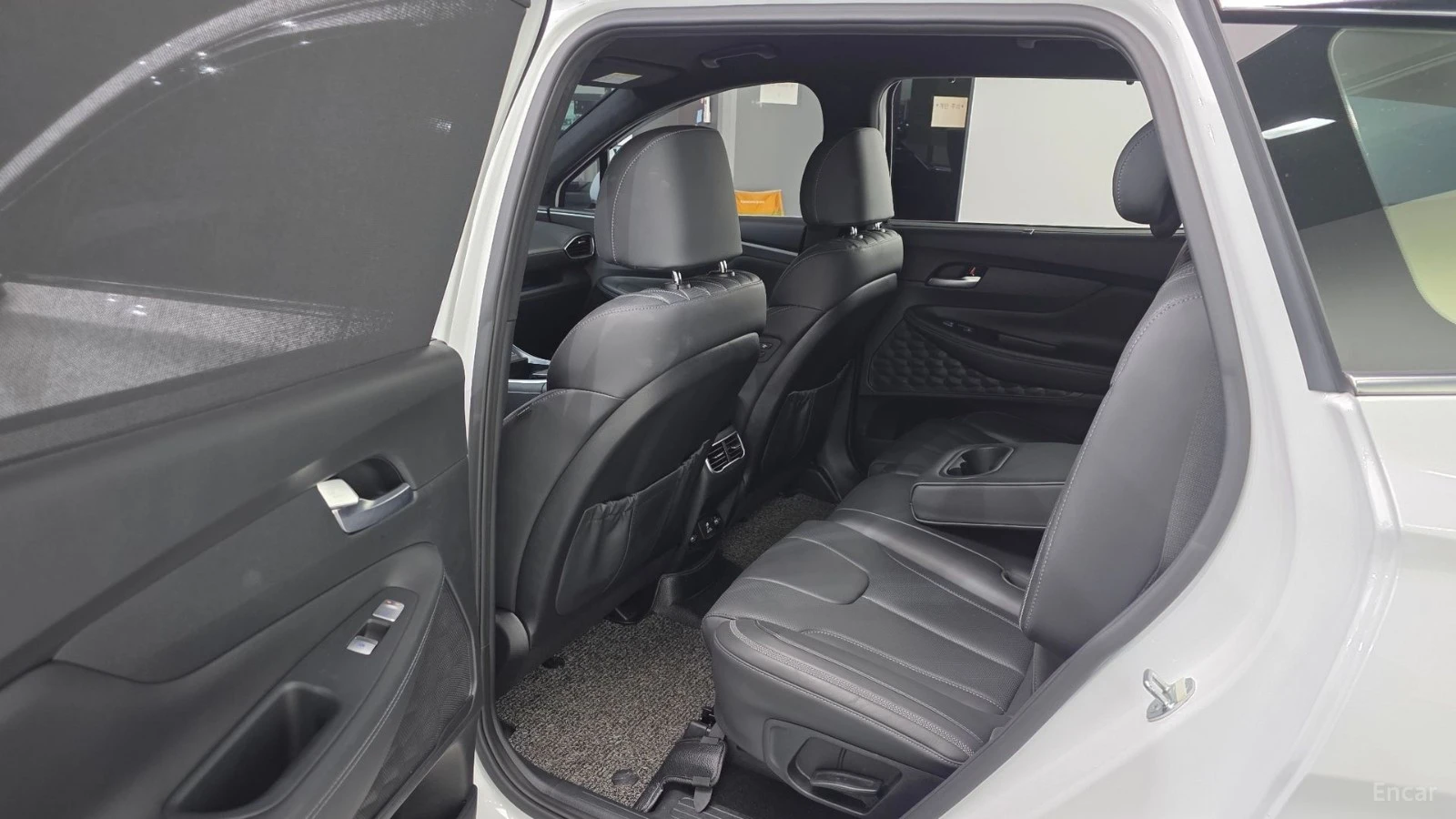 Hyundai Santa fe HYBRID* 4WD* CALLIGRAPHY* 360* HUD* ОБДУХВАНЕ* ПОД, снимка 11 - Автомобили и джипове - 55491720