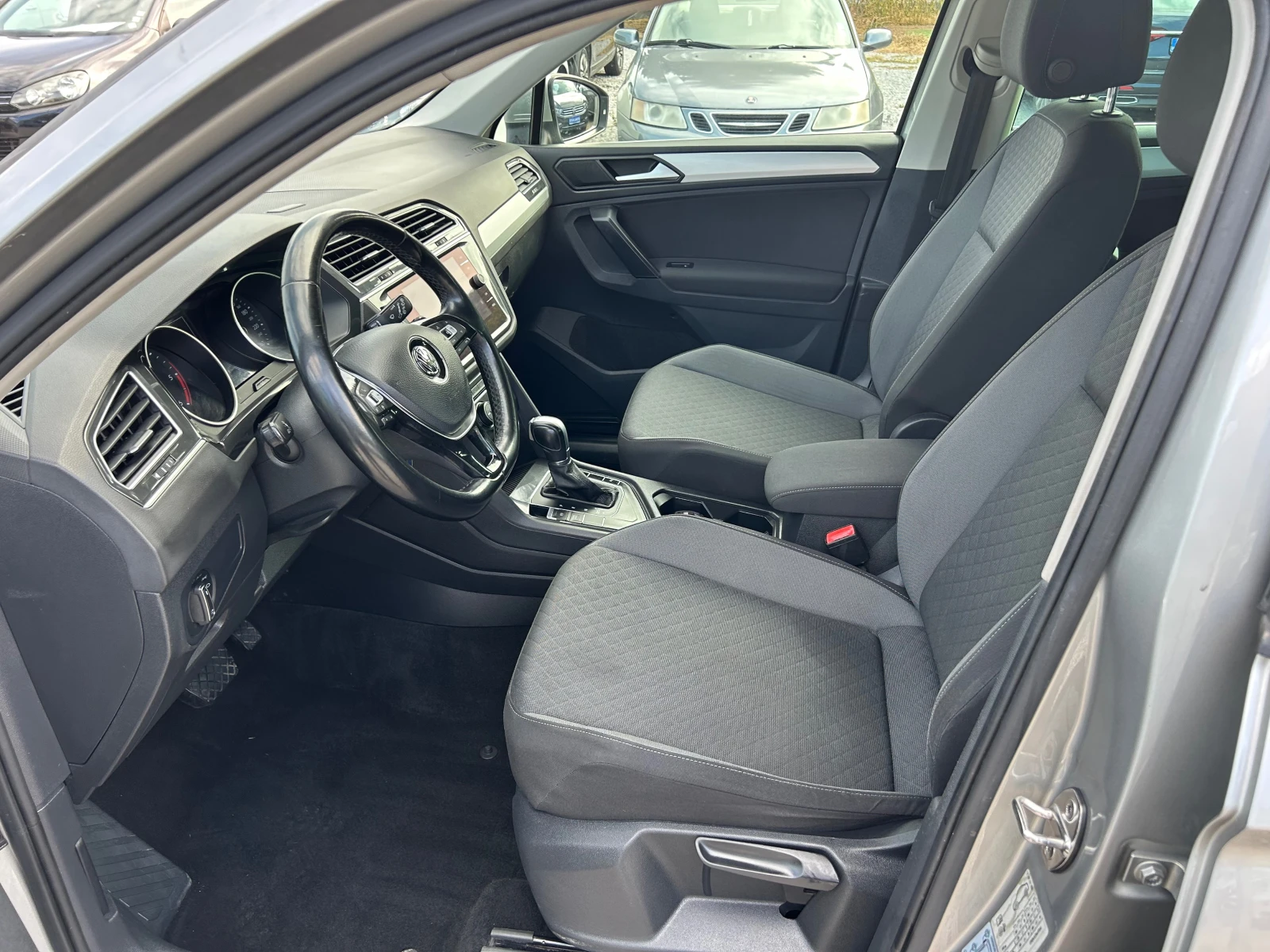 VW Tiguan 2.0TDI EURO6D, снимка 9 - Автомобили и джипове - 56287988