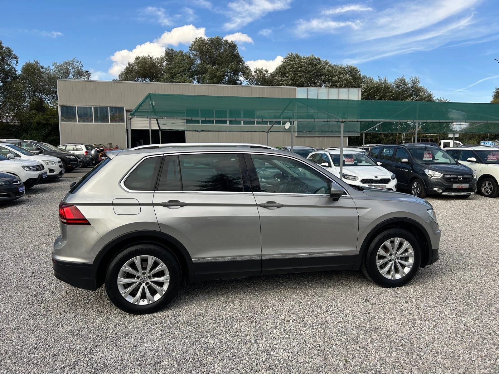 VW Tiguan 2.0TDI EURO6D, снимка 8 - Автомобили и джипове - 56287988