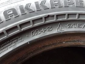 Гуми Зимни 215/65R16, снимка 9