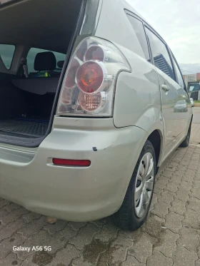 Toyota Corolla verso, снимка 11