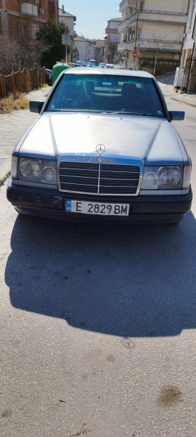 Mercedes-Benz 124 300 D, снимка 1 - Автомобили и джипове - 44915230