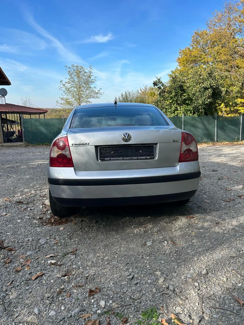 VW Passat 2.0i, снимка 4 - Автомобили и джипове - 47737724