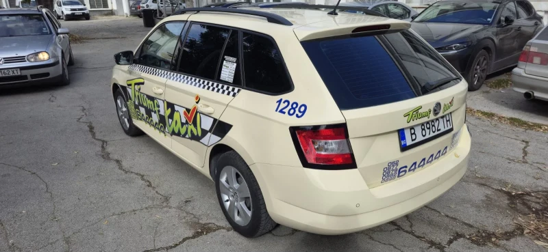 Skoda Fabia 1.4, снимка 3 - Автомобили и джипове - 52278612