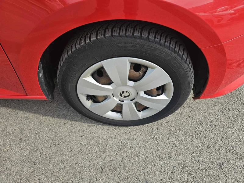 Skoda Fabia 1.0 TCe, снимка 15 - Автомобили и джипове - 52547098