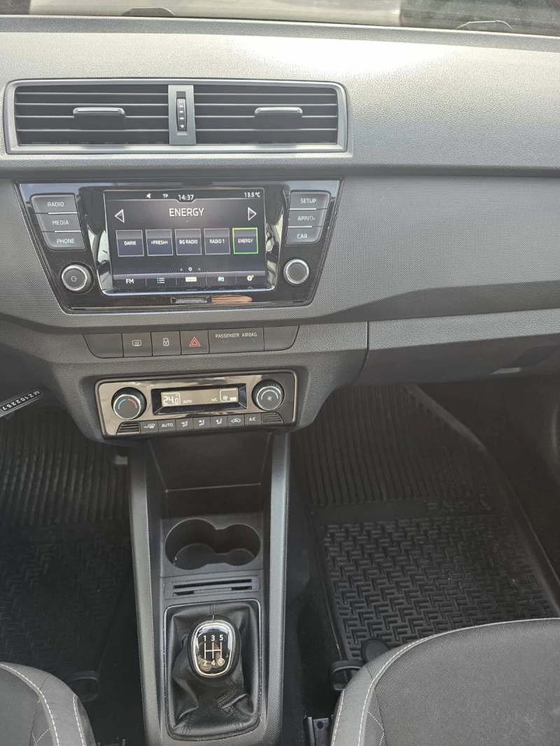 Skoda Fabia 1.0 TCe, снимка 9 - Автомобили и джипове - 52547098