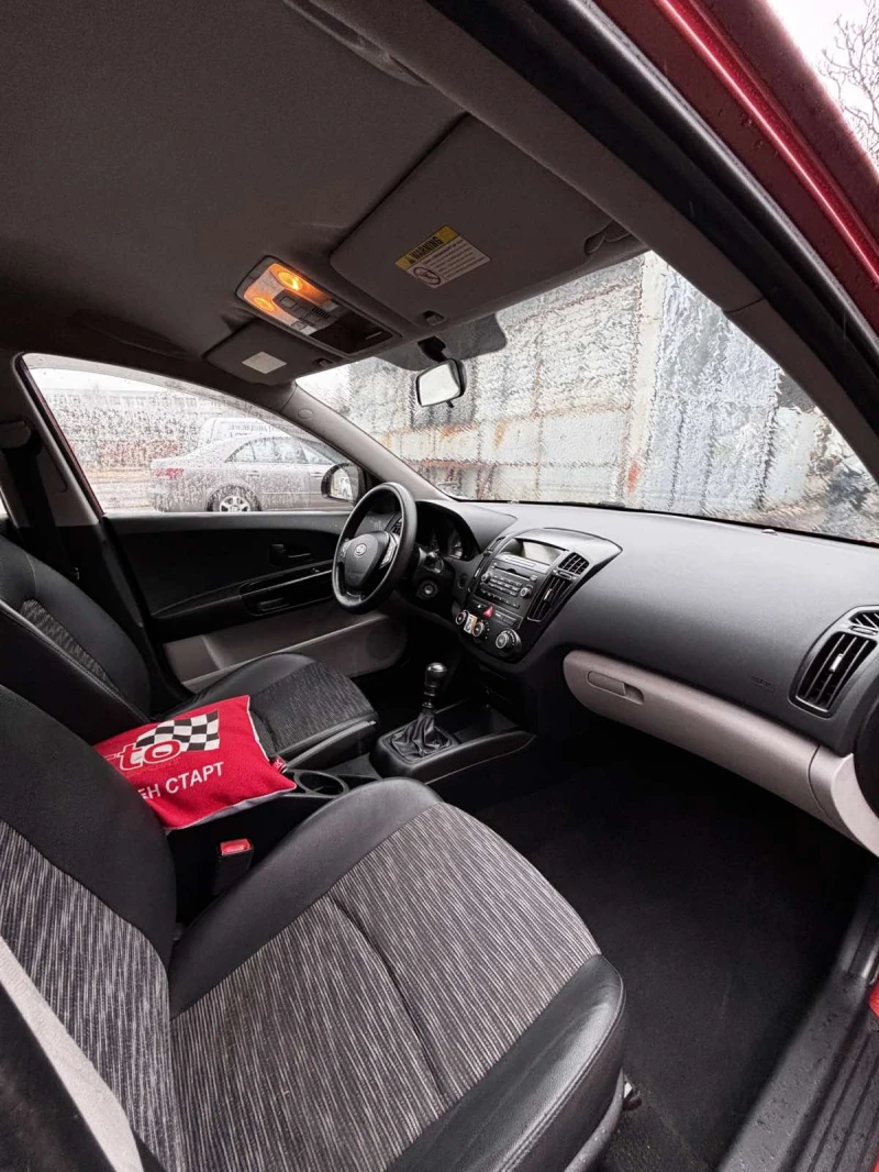 Kia Ceed 1.4 газ, снимка 7 - Автомобили и джипове - 53057302