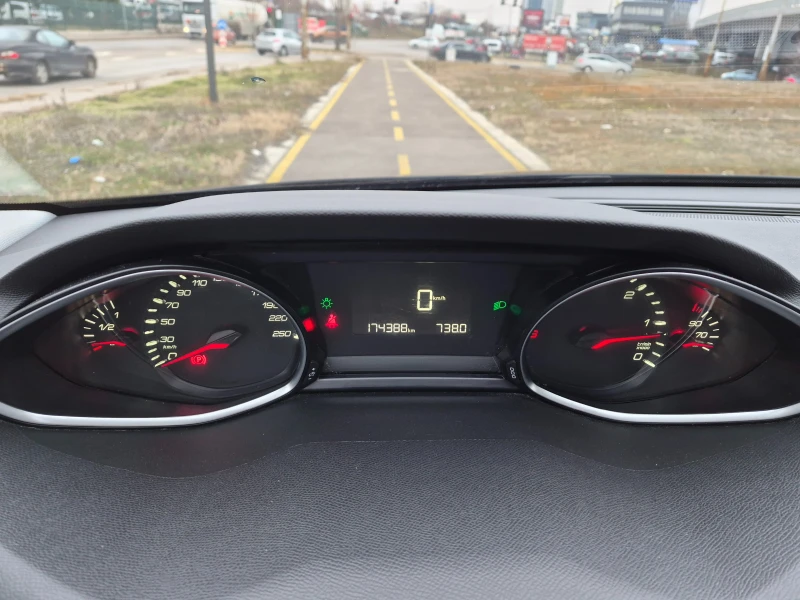 Peugeot 308 1.6 E-HDI, снимка 14 - Автомобили и джипове - 53180006