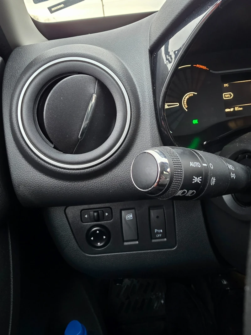 Dacia Spring, снимка 13 - Автомобили и джипове - 53238117