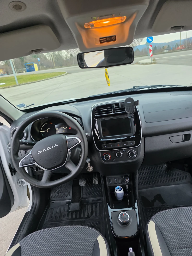 Dacia Spring, снимка 10 - Автомобили и джипове - 53238117