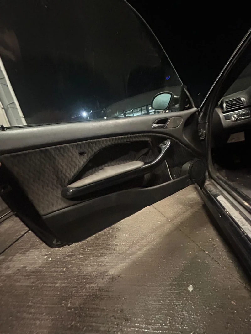 BMW 320 Coupe Зимарка, снимка 11 - Автомобили и джипове - 53489061