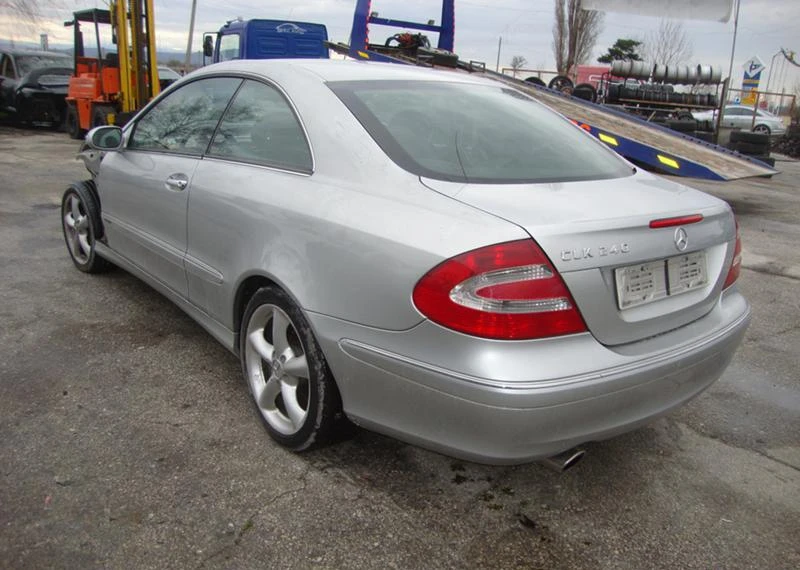 Mercedes-Benz CLK 2.0i.2.4i2.7.3.2, снимка 9 - Автомобили и джипове - 1167589