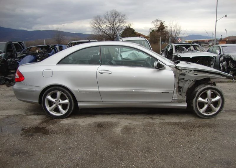 Mercedes-Benz CLK 2.0i.2.4i2.7.3.2, снимка 13 - Автомобили и джипове - 1167589